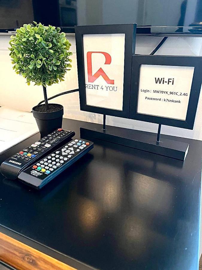 Luxury Apartment In The City Center , Wi-Fi - By Hik Apartments Варшава Екстер'єр фото
